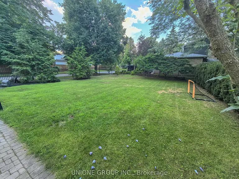 1454 Oakhill Dr — Photo 31