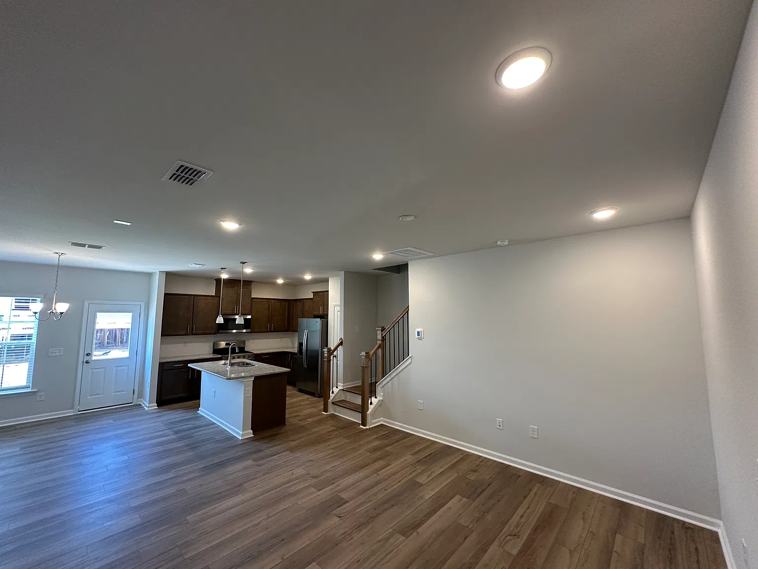 3 bed, 1558 sqft, $1,845 — Photo 3