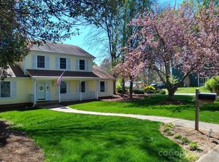 734 Mattingwood Dr, Charlotte, NC 28270