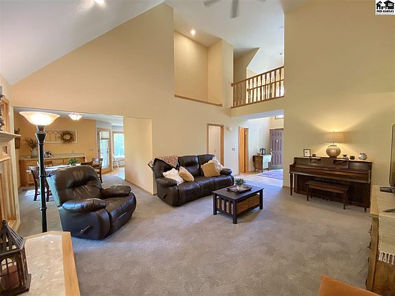 5th image of 4403 Winesap Dr