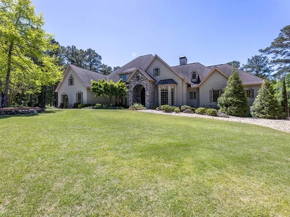 7555 River Crest Dr, Columbus, GA 31904