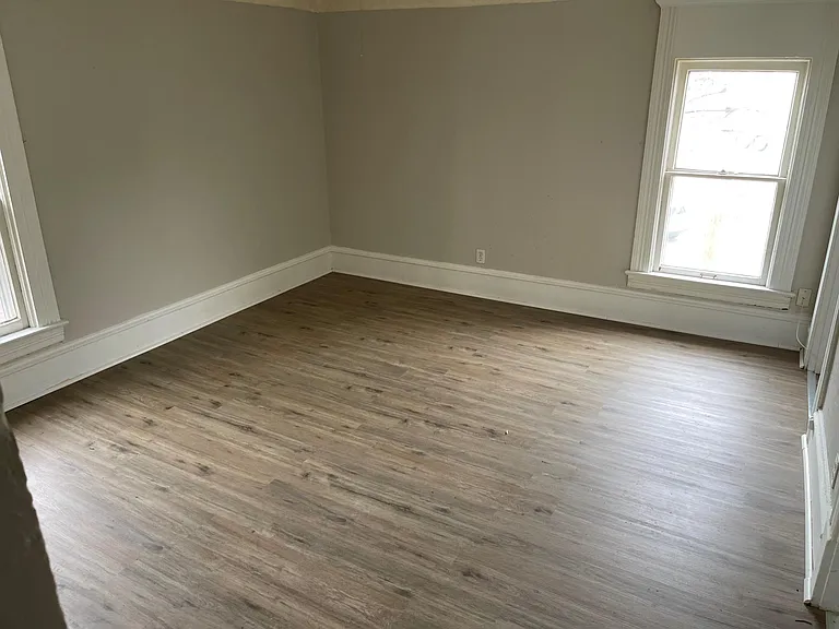 416 Broadway St NE #2 — Photo 5