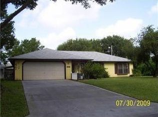 6701 Green Dolphin St, Fort Pierce, FL 34951