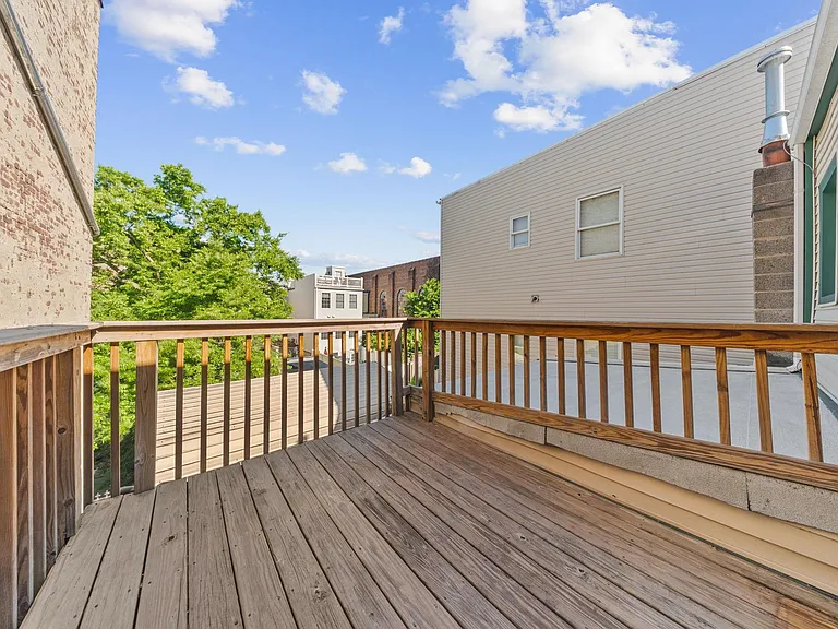 211 New York Ave #2 — Photo 23