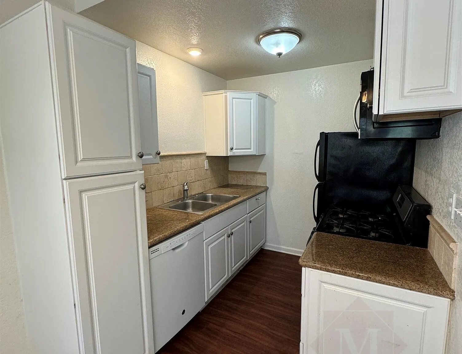 2 bed, 783 sqft, $3,395 — Photo 4