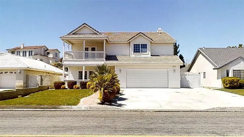 4 bed, 3072 sqft, $4,000 — Photo 1