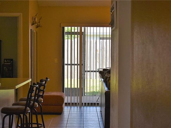 3rd image of 3924 Cypress Lndg N