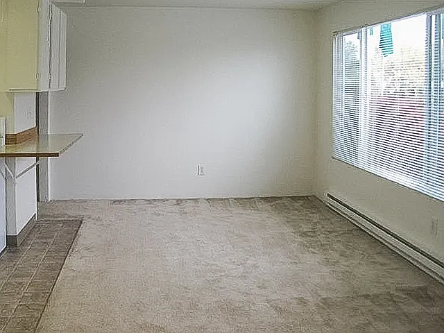 3602 S 180th St — Photo 8