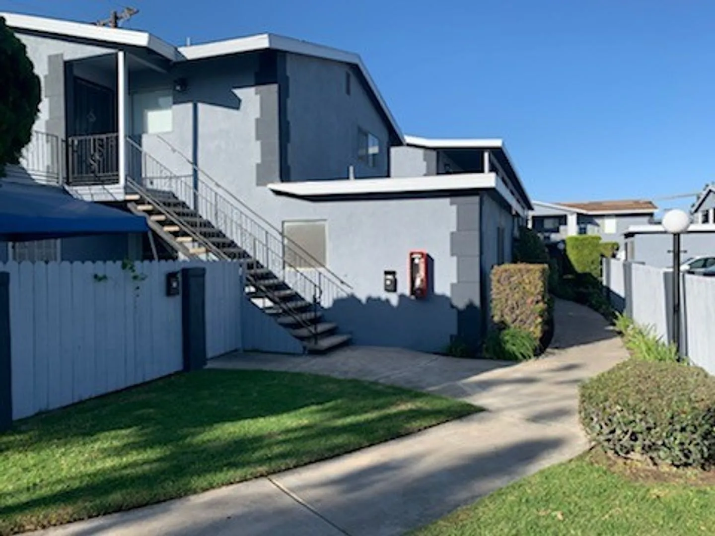 Benton Apartments — Photo 2
