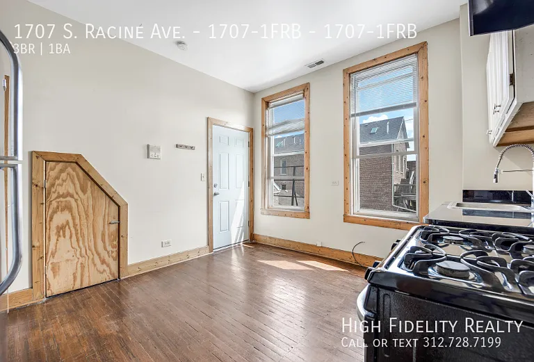 1707 S Racine Ave #1FRB — Photo 3