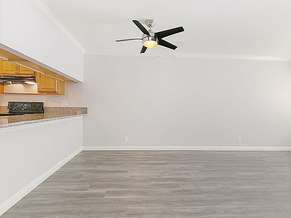 5th image of 101 W Riverdale Ave Unit 47