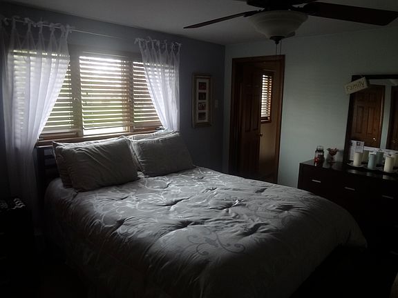 3rd image of 629 Woodside Dr