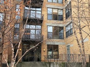 1330 W Monroe St APT 206, Chicago, IL 60607
