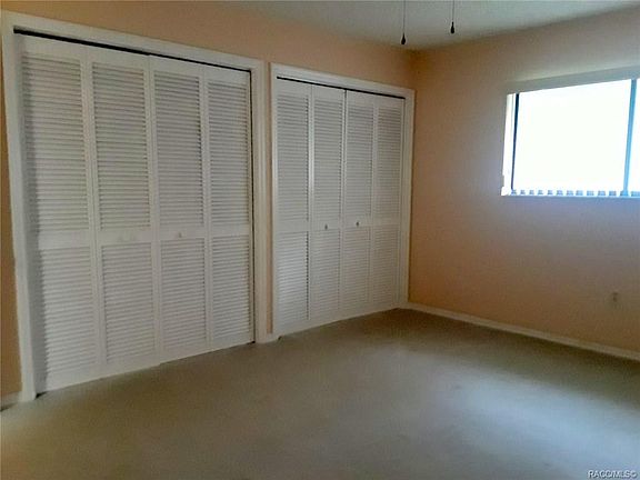 5th image of 555 W Sand Oak Ct