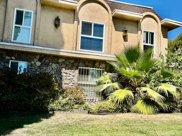 5329 Agnes Ave APT 8, Valley Village, CA 91607