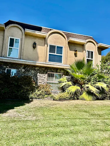5329 Agnes Ave #8 Photo 1