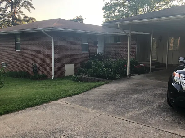 1 Rosemont Dr, Little Rock, AR 72204