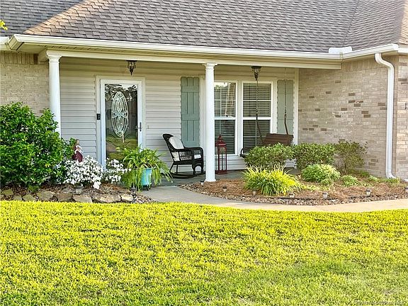 3rd image of 1213 Garden Dr