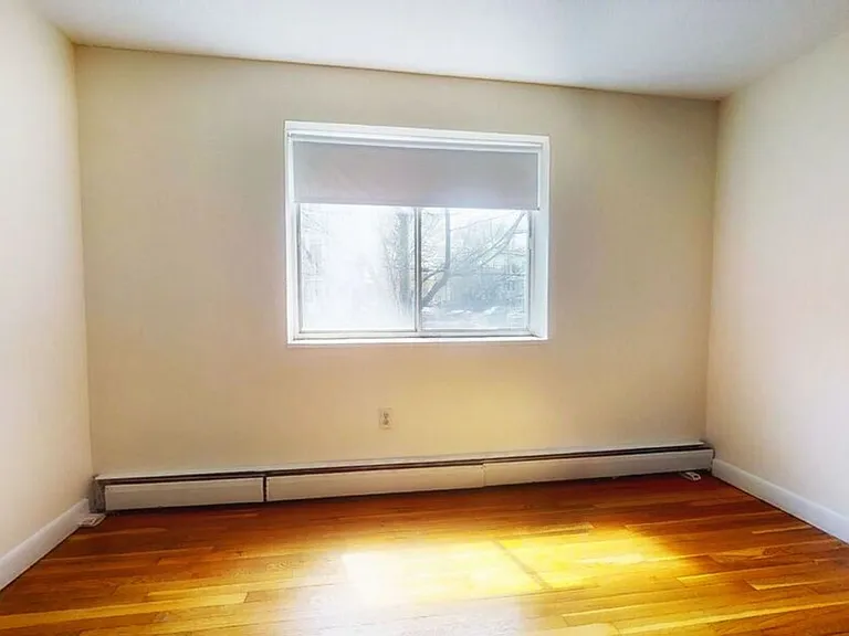 84A Gardner St #18 — Photo 5