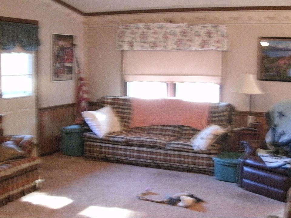 2nd image of 16525 Coudersport Pike