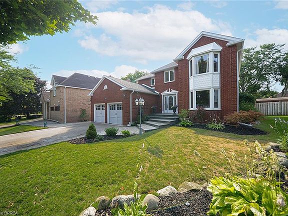 2nd image of 42 Muirhead Cres