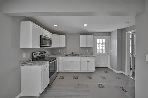 427-431 E Central Ave #431C Photo 1