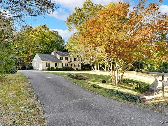 4th image of 11088 Brookhollow Dr