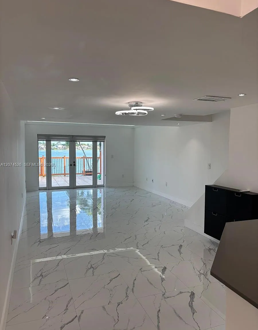 Puerto Bello Condo No 1 — Photo 3