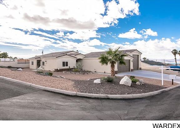 3rd image of 3336 Date Palm Dr