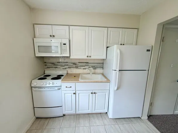 334 S Broadway #8, Lexington, KY 40508
