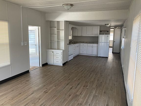 4th image of 230 Esther St #230