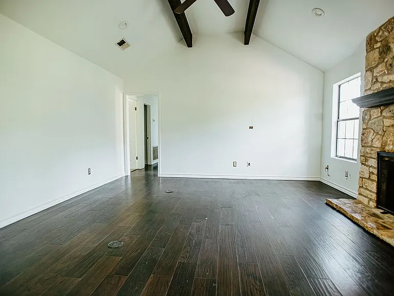 204 E Lakeshore Dr — Photo 13