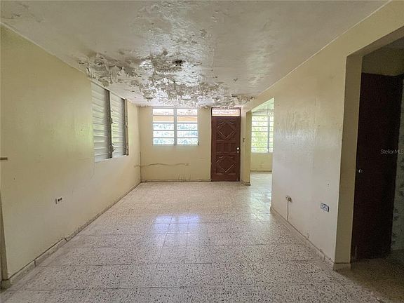 3rd image of 206 13th St #A