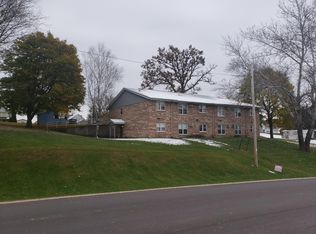 112 E 7th St APT 6, Mount Hope, WI 53816