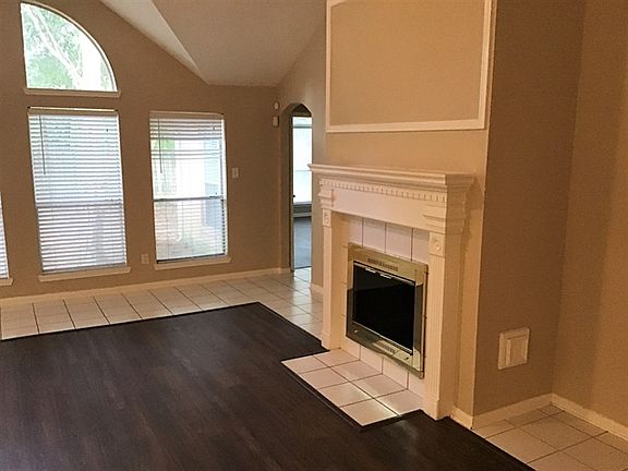 5th image of 18106 Stillwater Place Dr