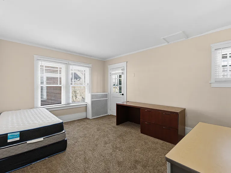 11115 Wade Park Ave — Photo 17