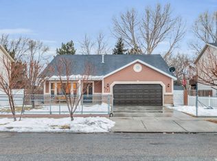 437 Meadowbrook Dr, Ogden, UT 84404
