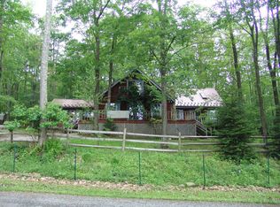 1323 Rhododendron Dr, Terra Alta, WV 26764