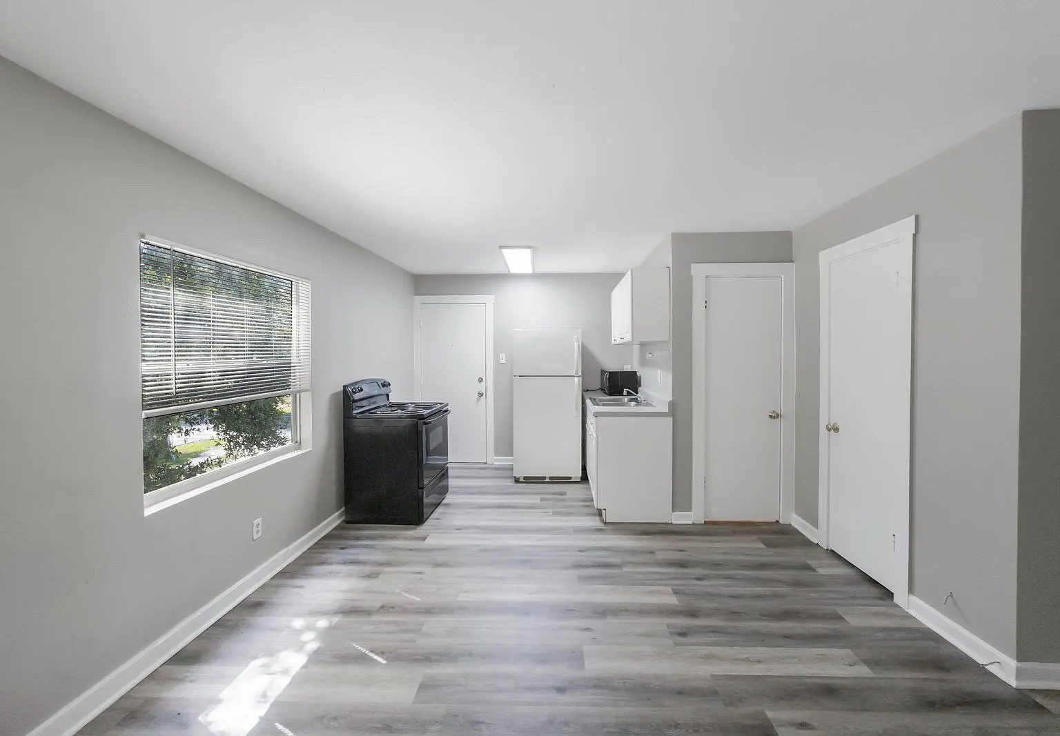 1 bed, 1.5 bath, $1,495 — Photo 3