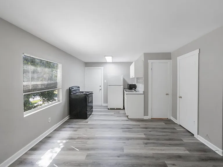 445 Delmar Ter S #5 — Photo 3