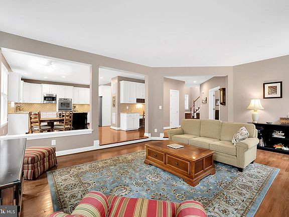 5th image of 44053 Riverpoint Dr
