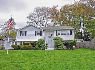 59 Longfellow Dr, Newburyport, MA 01950