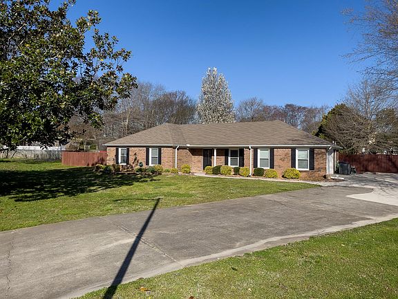 2nd image of 127 Sunscape Dr