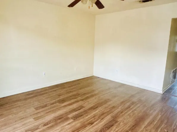 1301 Louisville St, Starkville, MS