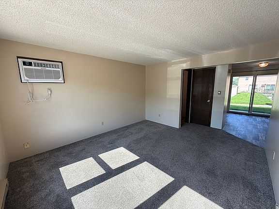 3rd image of 508 W 42nd St