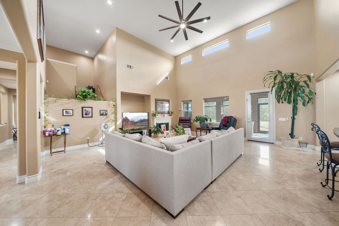 next background image