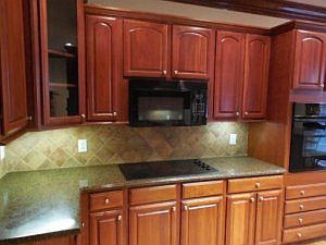 4th image of 350 Meadowlake Cir