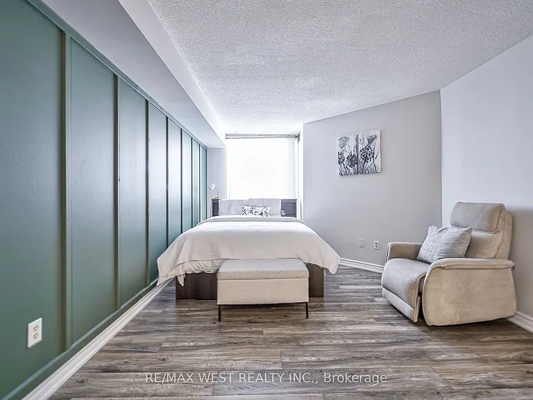250 Webb Dr #503 — Photo 24