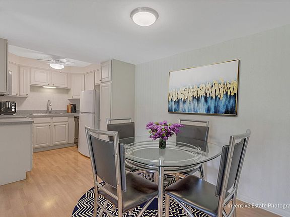 5th image of 5300 Walnut Ave APT 22B