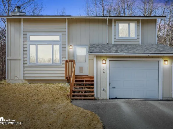 240 N Oscar St, Palmer, AK 99645